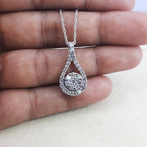 JEWELSPAARK Collier Pendentif Femme en Argent Sterling Plaqué Or, Diamant Naturel 0.86 Cttw, Grappe Halo, Sertissage à Griffes, Tendance, Mariage - Product Image 2
