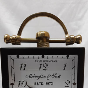 Reloj de Mesa de Metal de Alta Calidad, Diseño Moderno de Cuarzo, Forma Geométrica, Accesorios de Escritorio - Product Image 3