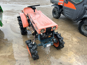 Tractor Utilitario B6000 4WD 210HP con Transmisión por Engranajes para Uso Agrícola, Equipo de Calidad, Suministro de Fábrica, Venta al Por Mayor - Product Image 3