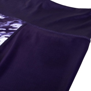 Leggings de Yoga con Estampado Galaxy para Mujer, Fabricante de Marca Privada, Poliéster y Spandex, 220 GSM, Sublimación, Elásticos, para Entrenamiento - Product Image 4