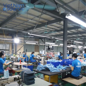 <b>Extra</b> <b>Large</b> Travel <b>Suitcase</b> 28 Inch - Impact-Resistant Polycarbonate Shell -Vietnam Manufacturer Factory Price and Fast Delivery - Product Image 6