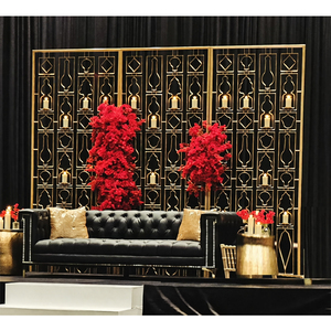 ฉากหลังโลหะดีไซน์ใหม่สำหรับงานแต่งงาน งานปาร์ตี้ ฉากหลังผนังเทียน ฉากกั้นเทียนโลหะทันสมัย นิวยอร์ก - Product Image 1