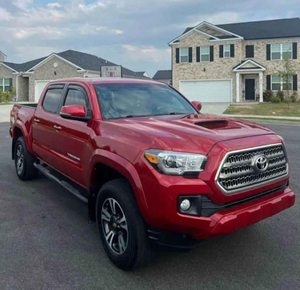 Toyota Tacoma 2016, Camioneta con Caja de Cambios Automática, Volante a la Izquierda, Interior de Cuero en Color Oscuro, Tamaño de Neumáticos R17 - Product Image 1
