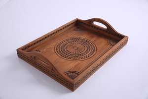 Plateau en bois marocain sculpté à la main, plateau rustique en bois, décoration bohème pour la cuisine, plateau à thé et à café, idée cadeau marocaine artisanale, tailles personnalisées - Product Image 6