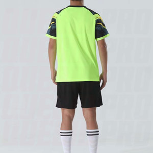 Ensemble d'uniformes de football haut de gamme pour hommes, kit complet d'équipe, maillot et short de football respirants à séchage rapide, ensemble d'entraînement - Product Image 2