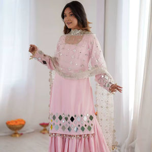 Conjunto de Traje de Seda Fendy Premium para Bodas, Diwali y Playa, con Palazzo y Dupatta Bordados de 5mm - Product Image 1