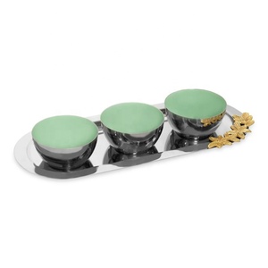 Colección Ramzan, Moderno y Lujoso Tazón para Servir Dátiles Pulido, Artesanía Decorativa Ecológica de Metal para Aperitivos y Comida en Fiestas - Product Image 2