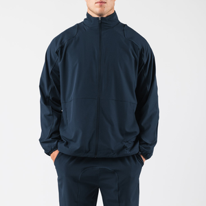 Chaqueta Deportiva Cortavientos Azul Marino para Hombre Gymmshark, Chaqueta Deportiva con Cierre Completo y Cuello Alto, Estilo Deportivo, Prenda Exterior de Poliéster para Otoño - Product Image 1