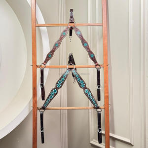 Collar de pecho occidental de cuero mecanizado a mano con acentos florales verde azulado tachuela de caballo ajustable para Rodeo Trail Ranch & Barrel Racing - Product Image 4