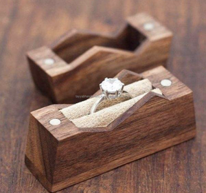 Boîte à bijoux en bois de noyer faite à la main avec logo personnalisé Tayyab Handicraft pour bague de fiançailles ou de mariage, modèle 3 pouces 6543 - Product Image 2