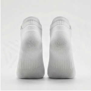 Chaussettes blanches respirantes en tricot pour la course à pied, pour adultes, chaussettes de sport d'été - Product Image 2