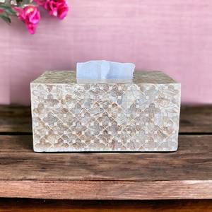 Caja para pañuelos hecha a mano con nácar natural |   Portarrollos Rectangular con Incrustaciones de Concha |   Decoración de Baño de Lujo - Product Image 1