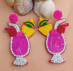 Applique en verre à cocktail perlée faite à la main, broderie de sequins roses, accessoire de décoration artisanale - Product Image 1