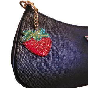 Porte-clés artisanal brodé de perles de rocaille – Élégant porte-clés perlé en perles de rocaille - Product Image 4