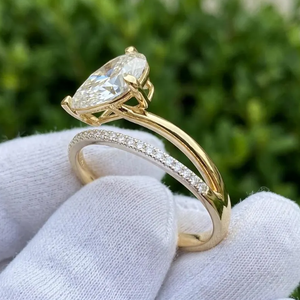 Bague de fiançailles et de mariage pour femme en or avec diamant de laboratoire ovale de 3 carats, sertie de griffes, création exclusive Sparkledge LR-31, certifiée IGI - Product Image 6