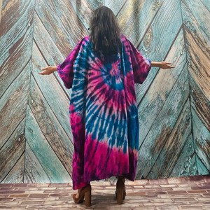 Dernier design Taille unique Kimono avec ceinture Beau Kimono avec tissu rayonne Fait à la main Tie Dye Design Femmes Kimono Robe - Product Image 6