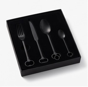 Ensemble de couverts minimalistes noir mat avec poignées à trou de serrure, compatibles lave-vaisselle, en métal, pour mariage - Product Image 6
