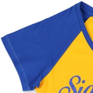 Camiseta con cuello en V SGR, color amarillo, Sigma Gamma Rho Sorority, camiseta de manga corta, ropa personalizada con letras griegas, ropa informal de moda urbana - Product Image 2
