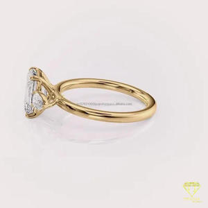 Bague de fiançailles à trois pierres en diamant de laboratoire taille émeraude, or jaune, pierre latérale en forme de poire, bague de promesse, élégante bague de mariage - Product Image 4
