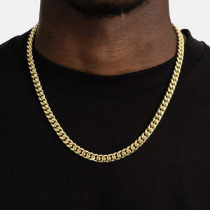 สร้อยคอแบบ Cuban Link สีทองคลาสสิก สไตล์ฮิปฮอป ไมอามี เงินแท้ 925 ชุบทอง ประดับเพชรโมอิสซาไนต์แบบฝังหนามเตย รุ่น CC03 จาก Banti Jewels - Product Image 2