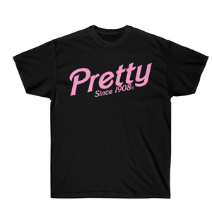 Camiseta AKA Pretty Since 1908, camiseta negra de algodón de primera calidad con cuello redondo y manga corta, ropa de hermandad griega, top de moda - Product Image 1