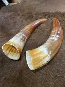 Corne à boire médiévale Viking avec support en cuir véritable, tasse à bière artisanale, accessoire de bar pour fête nordique, décoration rustique - Product Image 6