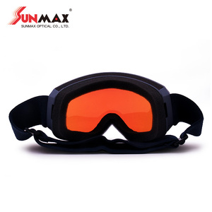 Gafas de Nieve para Niños con Lentes Cilíndricas sin Marco, Compatibles con Casco y Diseño Antivaho - Product Image 6