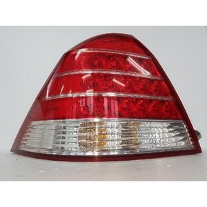 Feu arrière gauche interne d'occasion (OEM 5T5313B505A) - Cinq cents exemplaires restants - Product Image 5