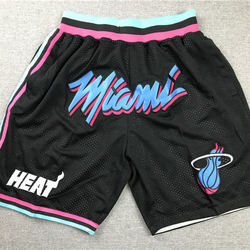 Shorts de basketball personnalisés pour hommes en maille avec logo frontal, fermeture à cordon, tissu respirant, motif uni, style décontracté, taille mi-haute - Product Image 2