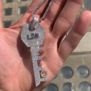 Colgante de Llave con Incrustaciones de Diamantes, Collar con Nombre Personalizado, Joyería Hip Hop, Colgante de Diamante Moissanita, Colgante de Plata de Ley 925, Oro Sólido - Product Image 1