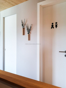 Vase mural minimaliste en bois, porte-fleurs mural en bois naturel pour la décoration moderne de la maison - Product Image 4