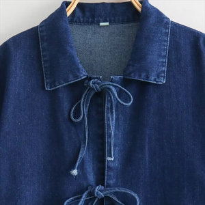 Chemise en jean délavé pour femme, style vintage, tissée, mode hiver, à revers, avec nœud décoratif, manches longues et poches, décontractée - Product Image 4