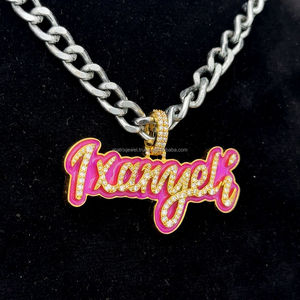 จี้ฮิปฮอปเคลือบสีแดงเรืองแสงสำหรับกลางคืนจี้ชื่อเฉพาะ925เงิน VVS เพชรโมอิสซานไนท์แบบสั่งทำ - Product Image 3