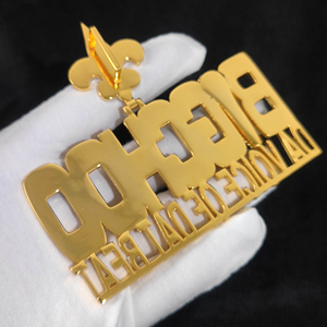 Collar de Lujo con Colgante Grande de Moissanita, Estilo Hip Hop, Diseño de Micrófono, Joyería Personalizada - Product Image 4