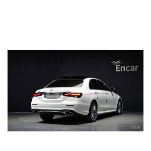 Mercedes-Benz E350 4MATIC AMG Line Classe E 2023 avec volant à gauche, boîte de vitesses automatique, sièges en cuir, caméra arrière - Product Image 2