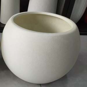 Pots de fleurs sphériques en plastique blanc - Légers, durables, écologiques, en PP avec revêtement en poudre, modernes, pour la maison, le jardin et le sol - Product Image 5