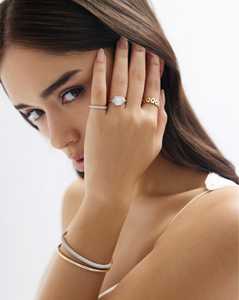 Anillo de compromiso de diamante cultivado en laboratorio East West Hexagon con engaste georgiano de púas, solitario minimalista, para propuesta de matrimonio, oro de 14K - Product Image 6