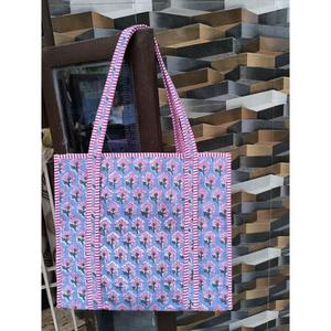 Bolso de Compras Boho Acolchado de Algodón Indio Floral Hecho a Mano, Reutilizable para el Mercado Diario, Color Personalizado de Primavera - Product Image 4