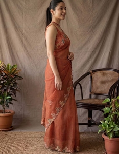 KV Women's Kota Doria <b>Red</b> Woven Design <b>Saree</b> With Unstitched Blouse - Product Image 5