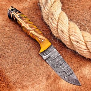 Cuchillos de Caza Multiusos para Exteriores con Hoja de Acero Resistente y Mango Ergonómico para Campismo, Senderismo y Bushcraft - Product Image 1