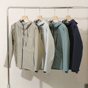 Chaquetas deportivas informales de invierno para hombre con diseño de logotipo personalizado OEM, material de algodón ecológico transpirable impermeable a prueba de viento - Product Image 4