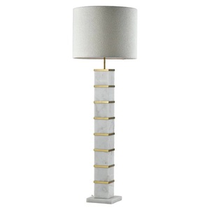 Lámpara de pie minimalista de mármol con detalles arquitectónicos contemporáneos y elegante funcionalidad decorativa - Product Image 2