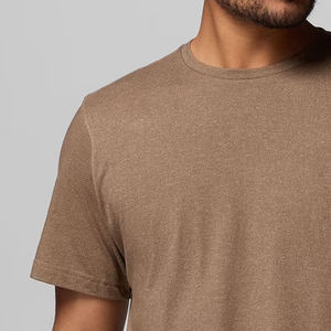 Camiseta de Hombre de Algodón Minimalista con Detalles de Construcción Cuidadosa, Estilo Casual y Material Ajustable para la Colección de Verano, Precio de Fábrica - Product Image 3