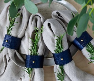 ชุดแหวนรองผ้าเช็ดปากหนัง สำหรับโต๊ะคริสต์มาสหรือโต๊ะงานแต่งงาน - Product Image 2