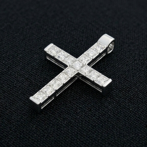 จี้เพชรทรงปรินเซสคัท 5 กะรัต รับรองโดย IGI รูปทรงกางเขนคริสเตียน แพลตตินั่ม PT950 น้ำหนัก 8 กรัม สร้อยคอสำหรับทั้งชายและหญิง เหมาะสำหรับงานแต่งงาน - Product Image 2