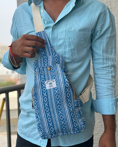 Sac banane en chanvre de l'Himalaya écologique Sac à bandoulière unisexe Sacs de voyage avec plusieurs poches et sangle réglable - Product Image 2