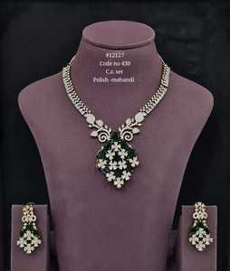 Conjunto de collar de circonia cúbica floral 12127 chapado en rodio con corte perla, estilo clásico para mujer, para bodas y fiestas nupciales. - Product Image 4