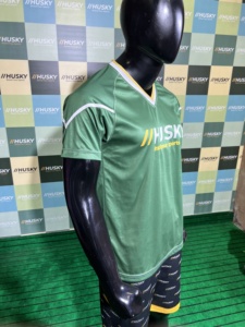 Maillot de football pour homme Husky, col en V, manches courtes, polyester sublimé, évacuation de l'humidité, uniforme d'équipe personnalisé, coupe athlétique, 140g, toutes tailles - Product Image 2