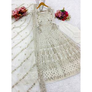 Robe Anarkali XL de créateur avec ensembles de vêtements de fête pour femmes Peent et Dupatta - Product Image 3