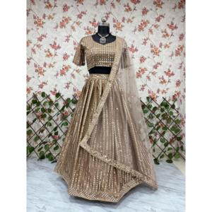 Lehenga Choli brodé le plus tendance pour les mariages - Product Image 4